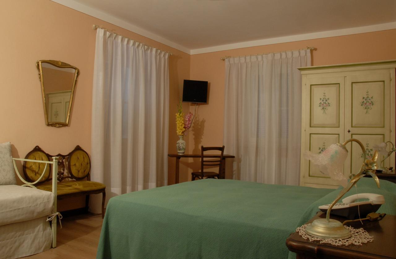 B&B Le Camelie Domodossola Eksteriør billede